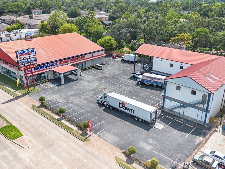Montana's Home Furniture portefeuille de 2 propriétés à vendre sur LoopNet.ca - Photo du bâtiment - Image 3 de 14