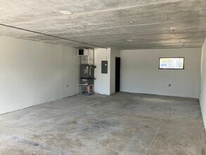 12691-12695 Mcgregor Blvd, Fort Myers, FL for lease Interior Photo- Image 2 of 4