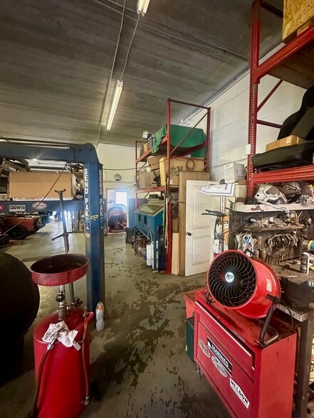 1002 SE 9th St, Cape Coral, FL à vendre - Photo intérieure - Image 2 de 55