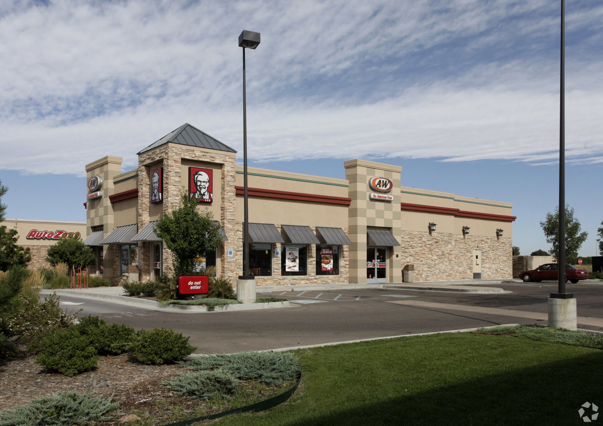 1590 Main St, Windsor, CO for lease Building Photo- Image 1 of 4