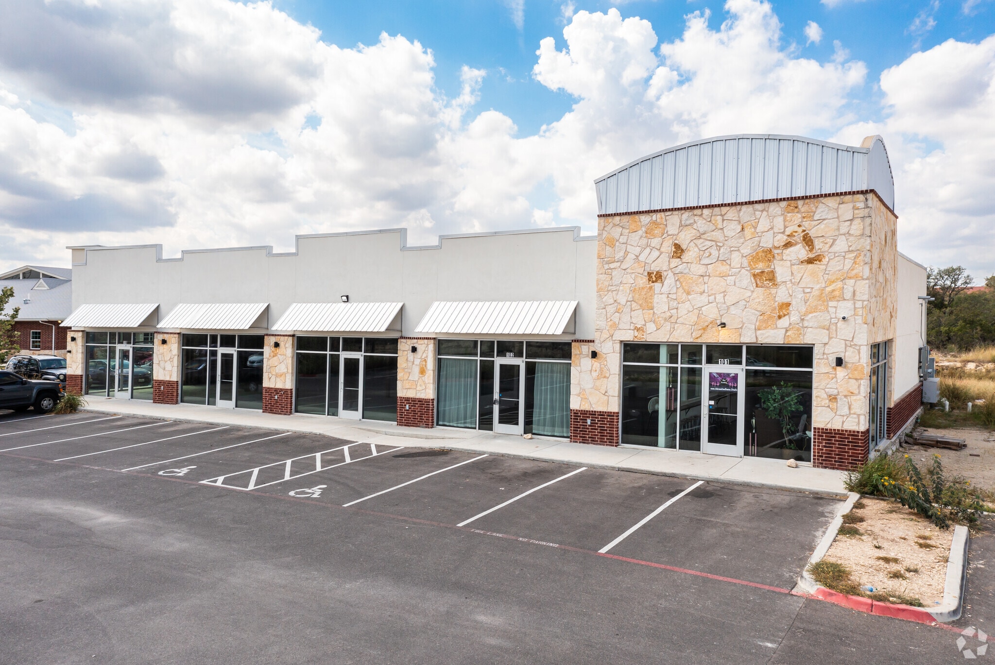 119 Exeter Place Dr, San Antonio, TX for lease Primary Photo- Image 1 of 7