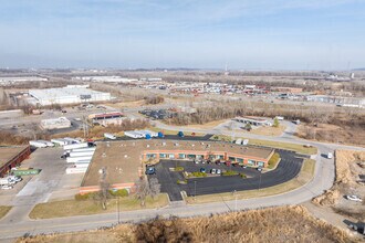 7050-7098 Universal Ave, Kansas City, MO - AERIAL  map view