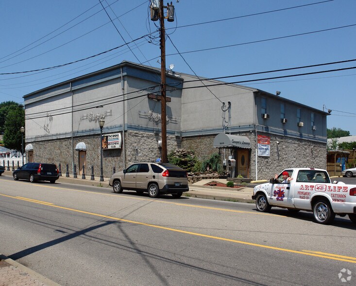 805-809 7th St, Parkersburg, WV à vendre - Photo du bâtiment - Image 2 de 2