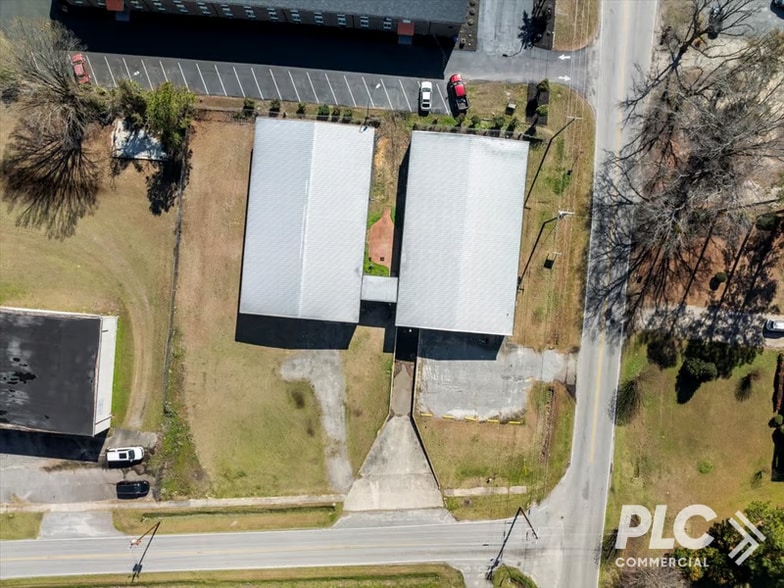 907 Chestnut St, Darlington, SC for lease - Building Photo - Image 2 of 4