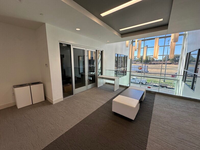 3100 S National Ave, Springfield, MO à louer - Photo intérieure - Image 3 de 9