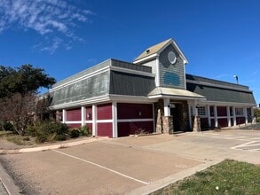 3909 Sunset Dr, San Angelo, TX for lease Building Photo- Image 1 of 8