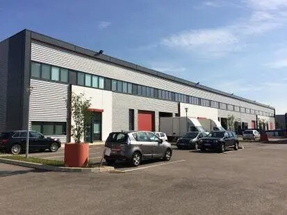 Flex dans Meyzieu à louer Photo du bâtiment- Image 1 de 10