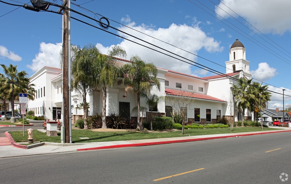 1801-1841 Colorado Ave, Turlock, CA for lease - Building Photo - Image 2 of 4
