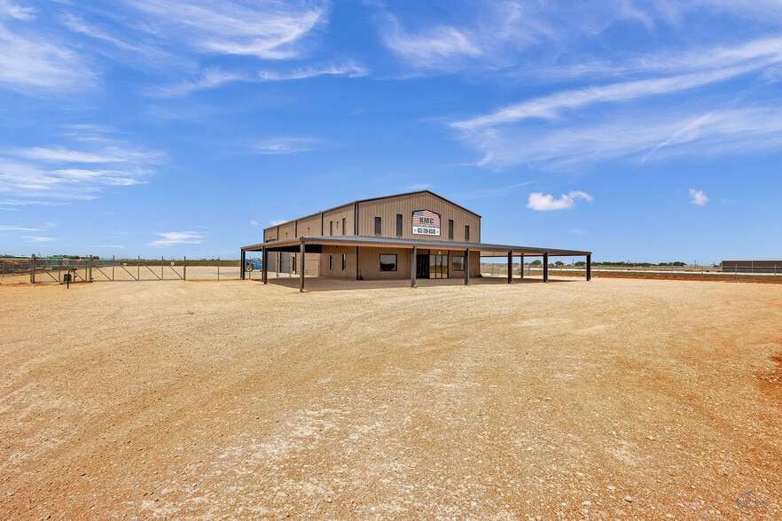 716 US 385, Seminole, TX for sale - Primary Photo - Image 1 of 35