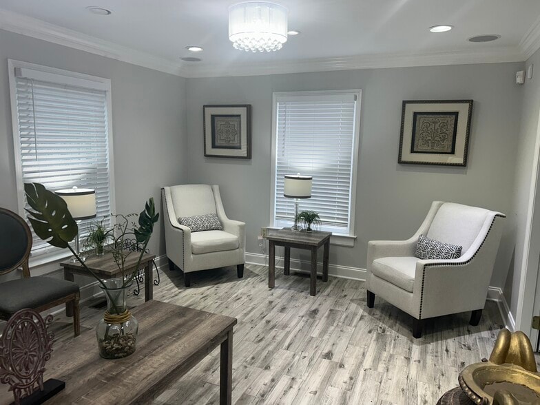 3525 Holcomb Bridge Rd, Peachtree Corners, GA for lease - Building Photo - Image 3 of 17