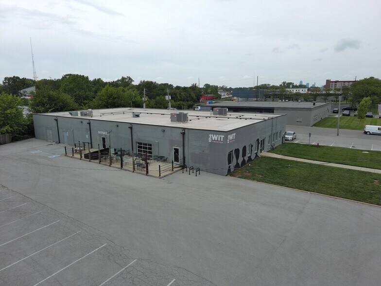 3808 Shelby St, Indianapolis, IN à vendre - Photo du bâtiment - Image 3 de 10