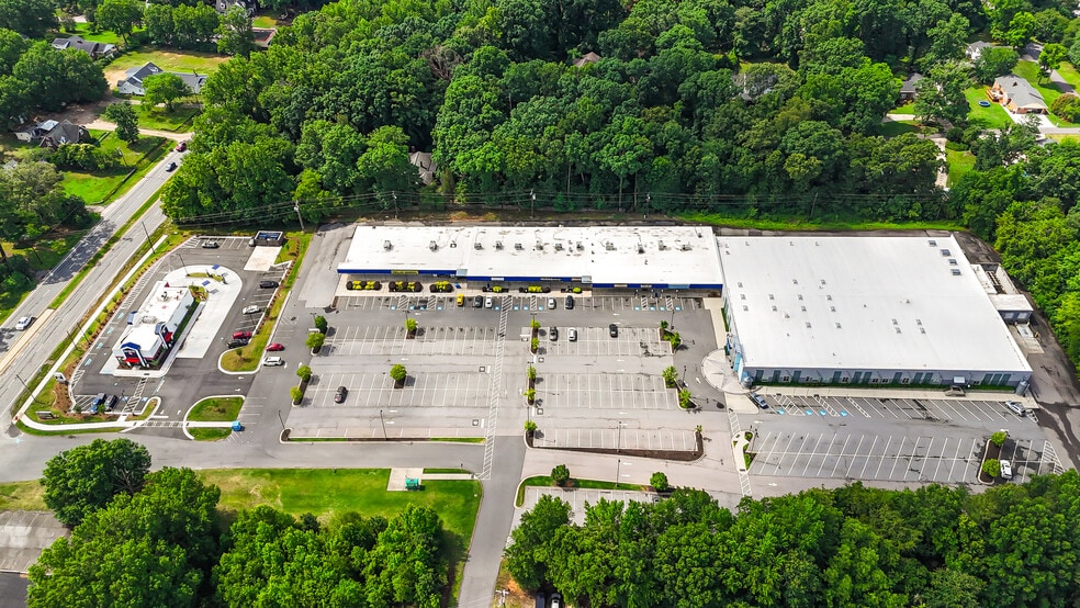 413 Cannon blvd, Kannapolis, NC for sale - Building Photo - Image 3 of 13