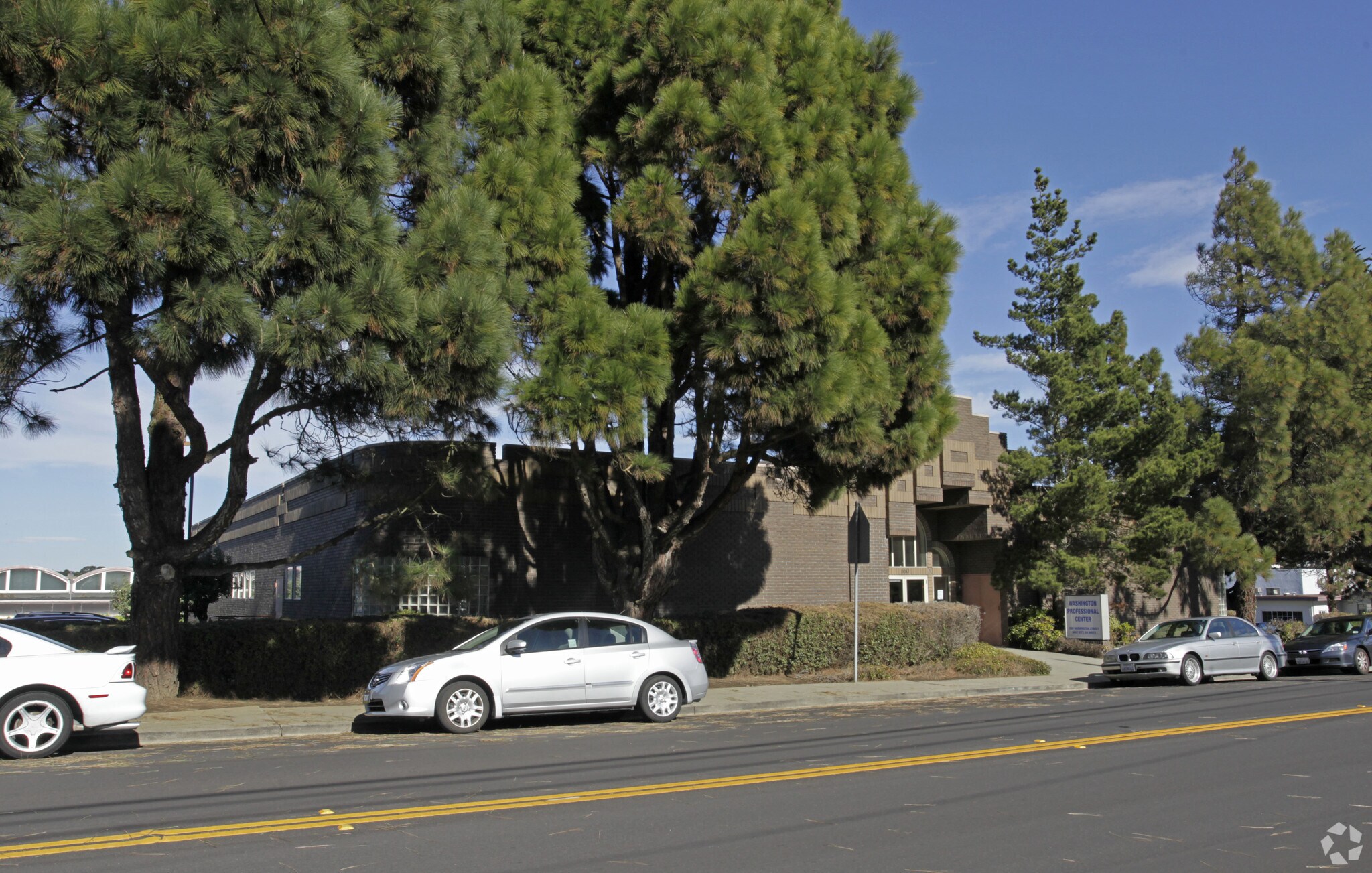 550 Washington St, Daly City, CA for lease Primary Photo- Image 1 of 8