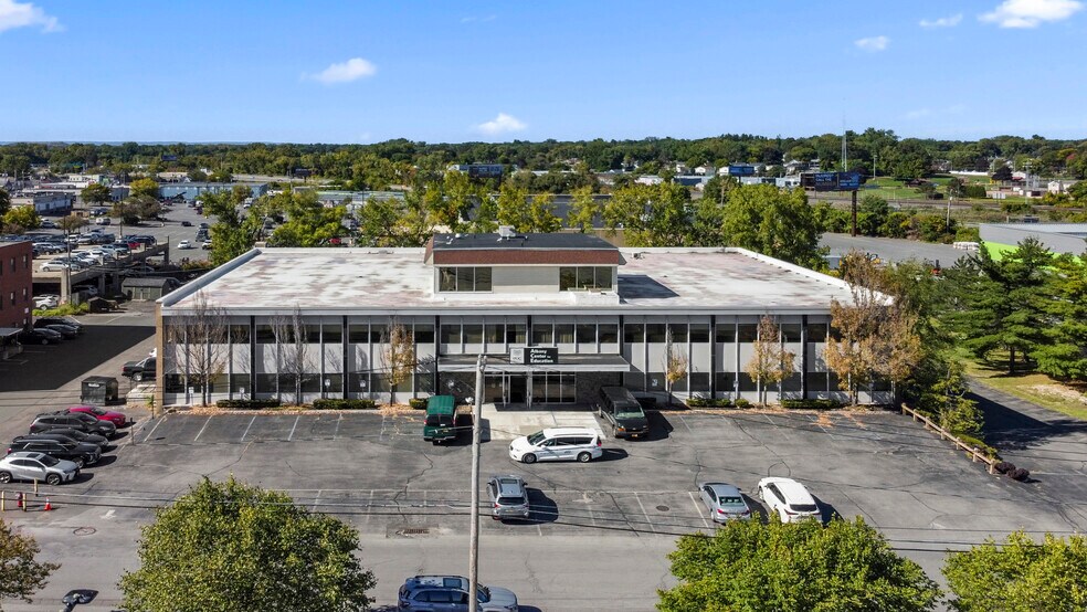 30-32 N Russell Rd, Albany, NY à vendre - Photo du bâtiment - Image 2 de 76