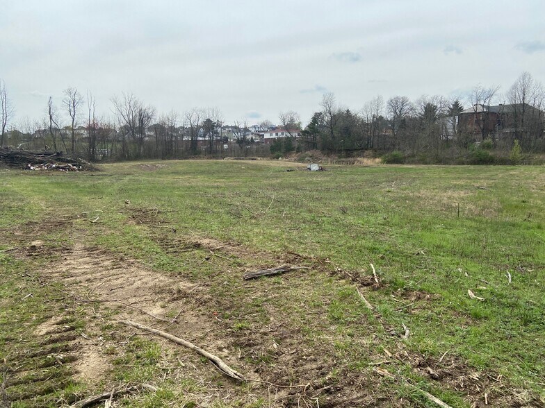 115 Richmond St, Uniontown, PA à vendre - Photo du bâtiment - Image 3 de 6