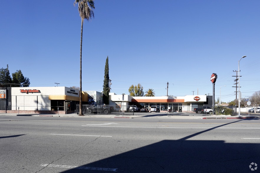 22107 Sherman Way, Canoga Park, CA for sale - Building Photo - Image 3 of 10