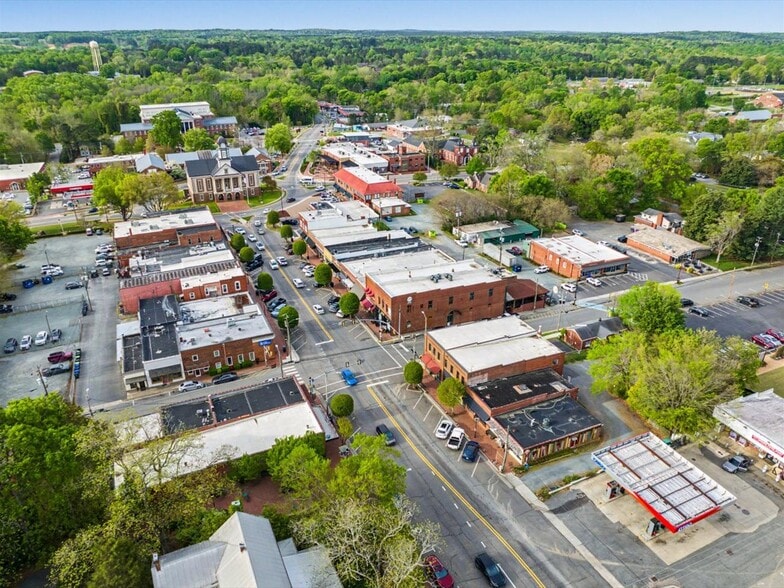 119 Hillsboro St, Pittsboro, NC for sale - Building Photo - Image 2 of 25