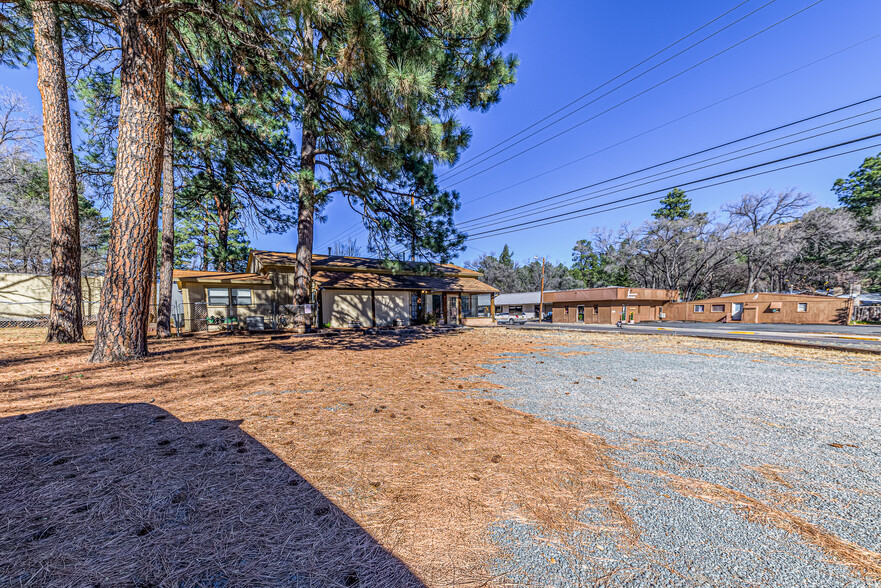 1301 Sudderth Dr, Ruidoso, NM à vendre - Photo du bâtiment - Image 3 de 51