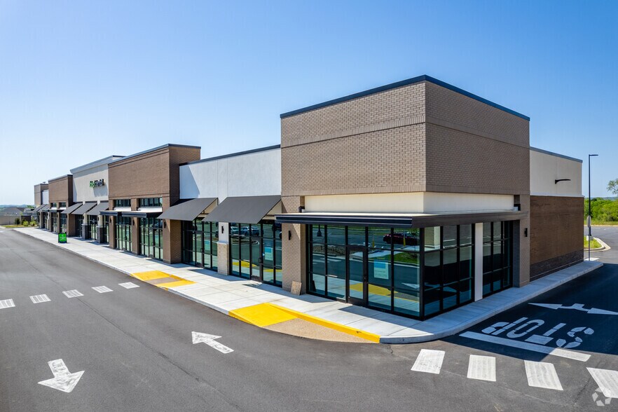 1200 S Water Ave, Gallatin, TN for lease - Building Photo - Image 2 of 13