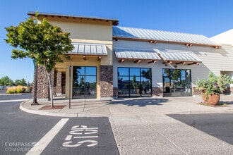 63455 N Highway 97, Bend, OR for lease Interior Photo- Image 1 of 13