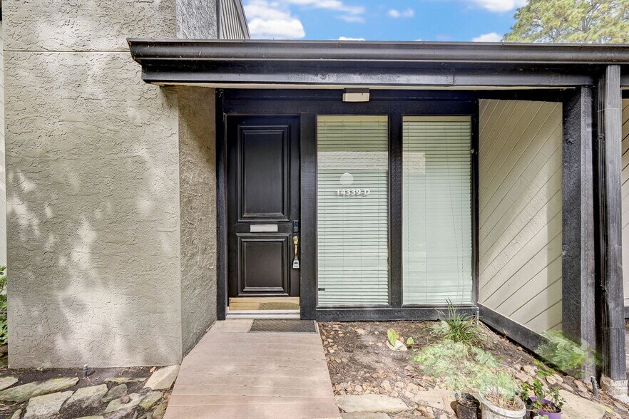 14339 Torrey Chase Blvd, Houston, TX à vendre - Photo du bâtiment - Image 1 de 7