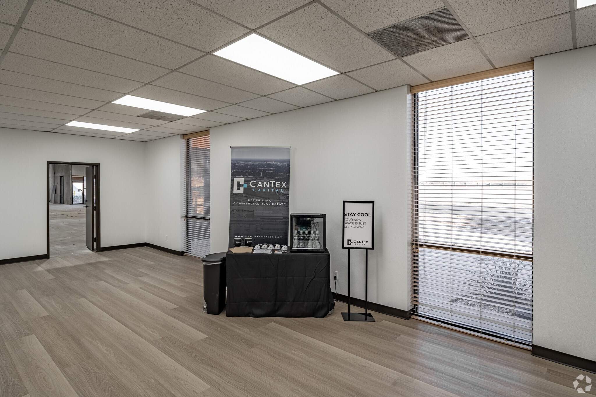 2500-2536 NE Loop 820, Fort Worth, TX à louer Hall d’entrée- Image 1 de 8