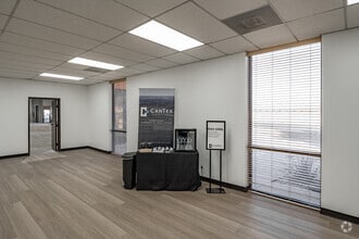 2500-2536 NE Loop 820, Fort Worth, TX à louer Hall d’entrée- Image 1 de 8