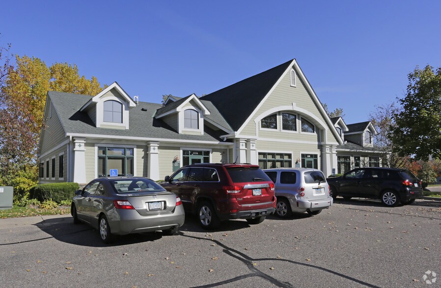11100-11116 N Zealand Ave, Champlin, MN à louer - Photo du bâtiment - Image 3 de 5