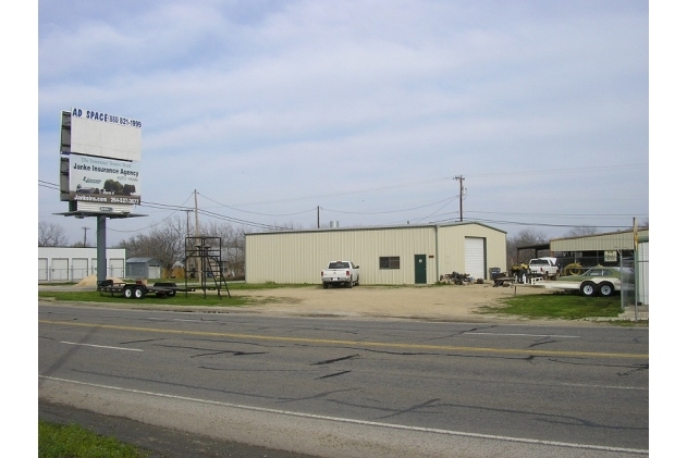 106 N Commerce St, Granger, TX for sale - Building Photo - Image 2 of 24