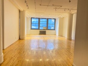 28 W 27th St, New York, NY for lease Interior Photo- Image 2 of 6