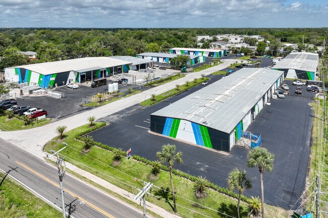 Plus de détails pour 456 LPGA Blvd, Daytona Beach, FL - Industriel à louer