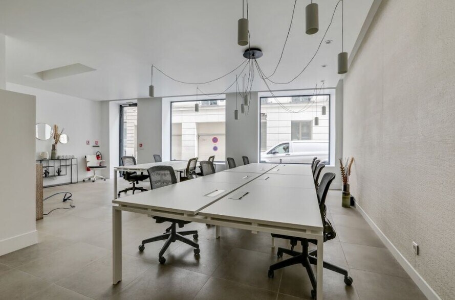 21 Rue Saint-Marc, Paris à louer - Photo intérieure - Image 2 de 9