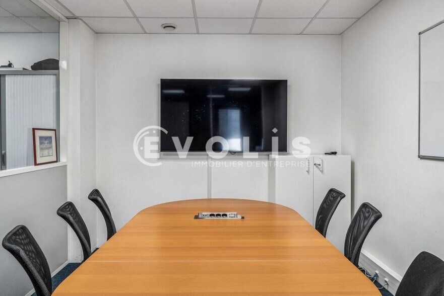 47 Avenue Leclerc, Lyon for sale - Interior Photo - Image 3 of 9