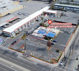 More details for 4030 N Blackstone Ave, Fresno, CA - Retail for Sale