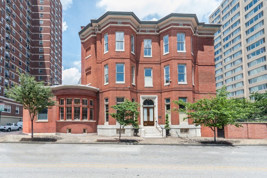 106 E Chase St, Baltimore, MD à vendre - Photo du bâtiment - Image 1 de 25