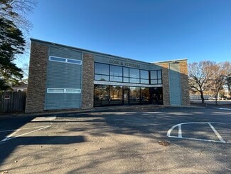 Plus de détails pour 735 Newtown Rd, Norfolk, VA - Bureau à vendre