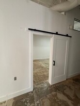 805 Rhode Pl, Houston, TX à louer Photo intérieure- Image 2 de 4