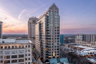 Plus de détails pour 3060 Peachtree Rd NW, Atlanta, GA - Bureau à louer