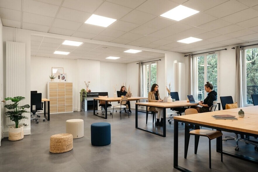 6 Boulevard Saint-Denis, Paris for lease - Interior Photo - Image 3 of 6
