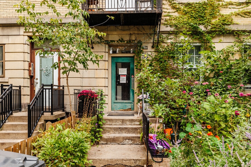 2321 Av De Hampton, Montréal, QC à vendre - Photo du bâtiment - Image 2 de 3