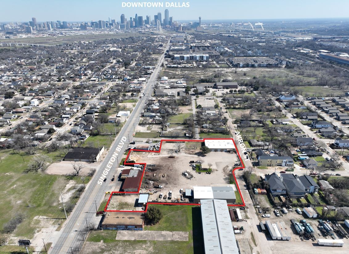 1905 Akron St, Dallas, TX à louer Photo du bâtiment- Image 1 de 7