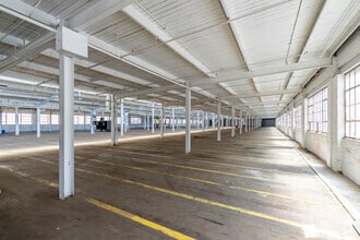 2100 S Washington Ave, Lansing, MI for lease Interior Photo- Image 2 of 5