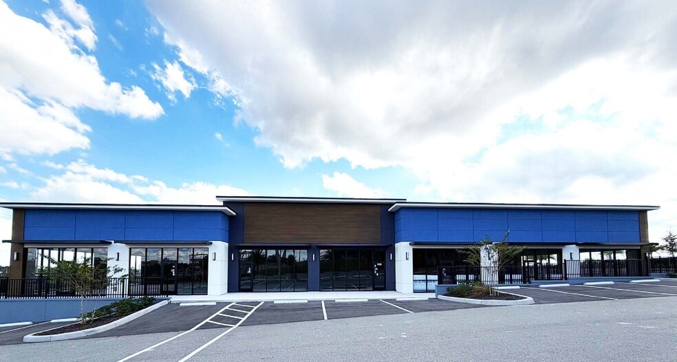 2357 E Highway 50, Clermont, FL for lease - Building Photo - Image 3 of 5