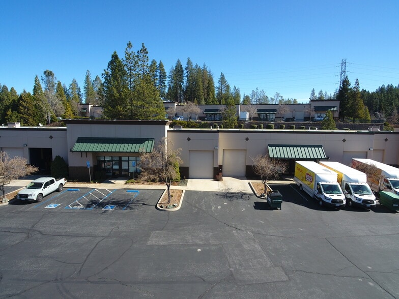 Grass Valley Small Bay Industrial portfolio of 13 properties for sale on LoopNet.ca - Building Photo - Image 3 of 12