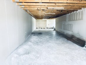 1660 W Chapman Dr, Sanger, TX for lease Interior Photo- Image 2 of 6