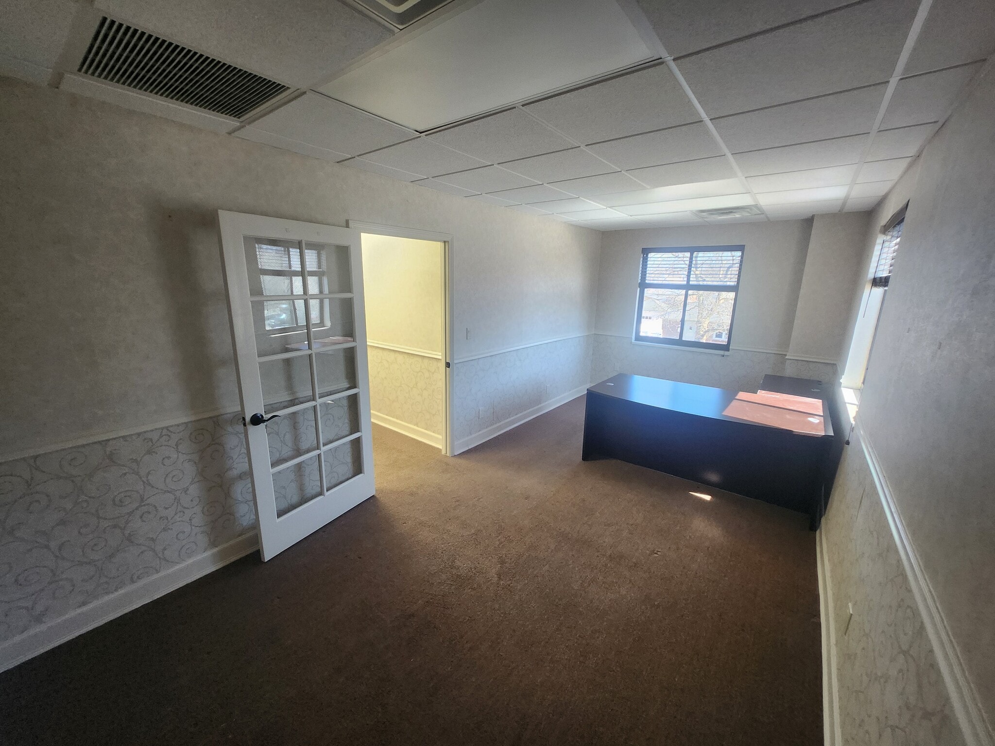 5847 Francis Lewis Blvd, Oakland Gardens, NY à louer Photo intérieure- Image 1 de 10