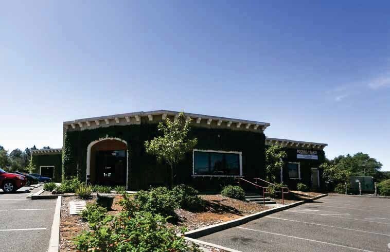 3976 Durock Rd, Cameron Park, CA à louer Photo du bâtiment- Image 1 de 16
