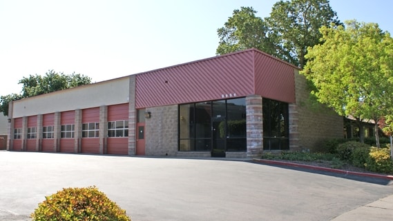 8690 Elk Grove Blvd, Elk Grove, CA for lease - Building Photo - Image 2 of 5