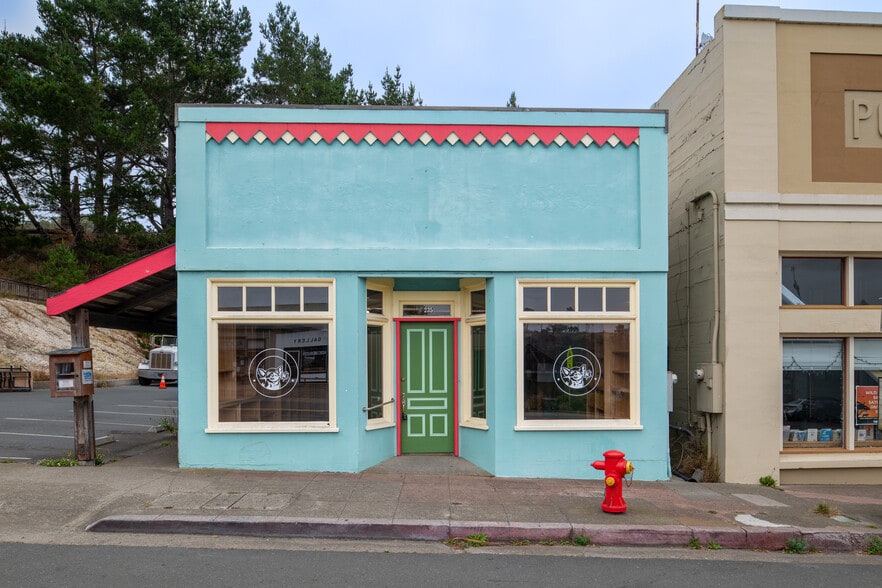 235 Main Street s, Point Arena, CA for sale - Building Photo - Image 3 of 11