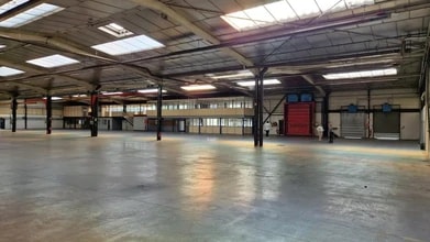 4 Route Du Dôme, Chaponost for lease Interior Photo- Image 2 of 5